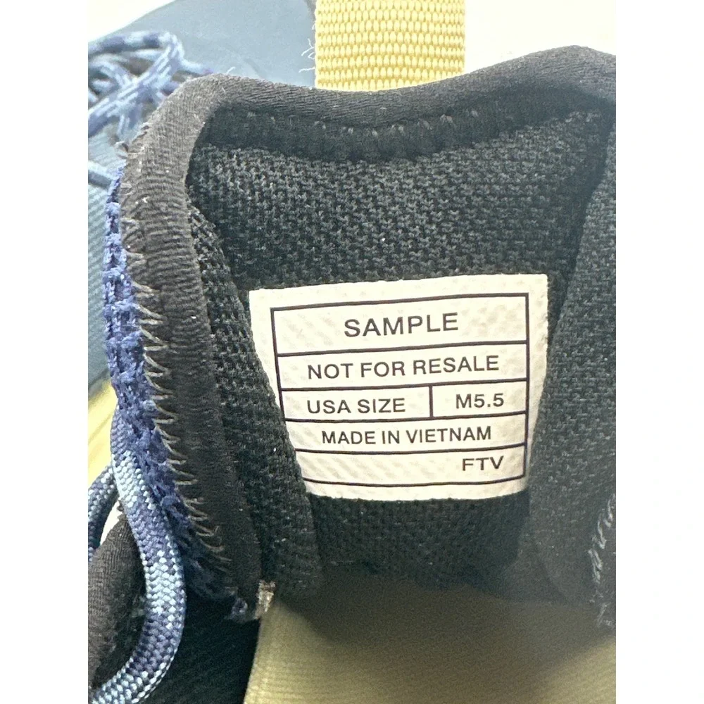 The North Face Glenclyffe Low Blue Navy Vibram Hiking Shoes Mens 5.5 Sample